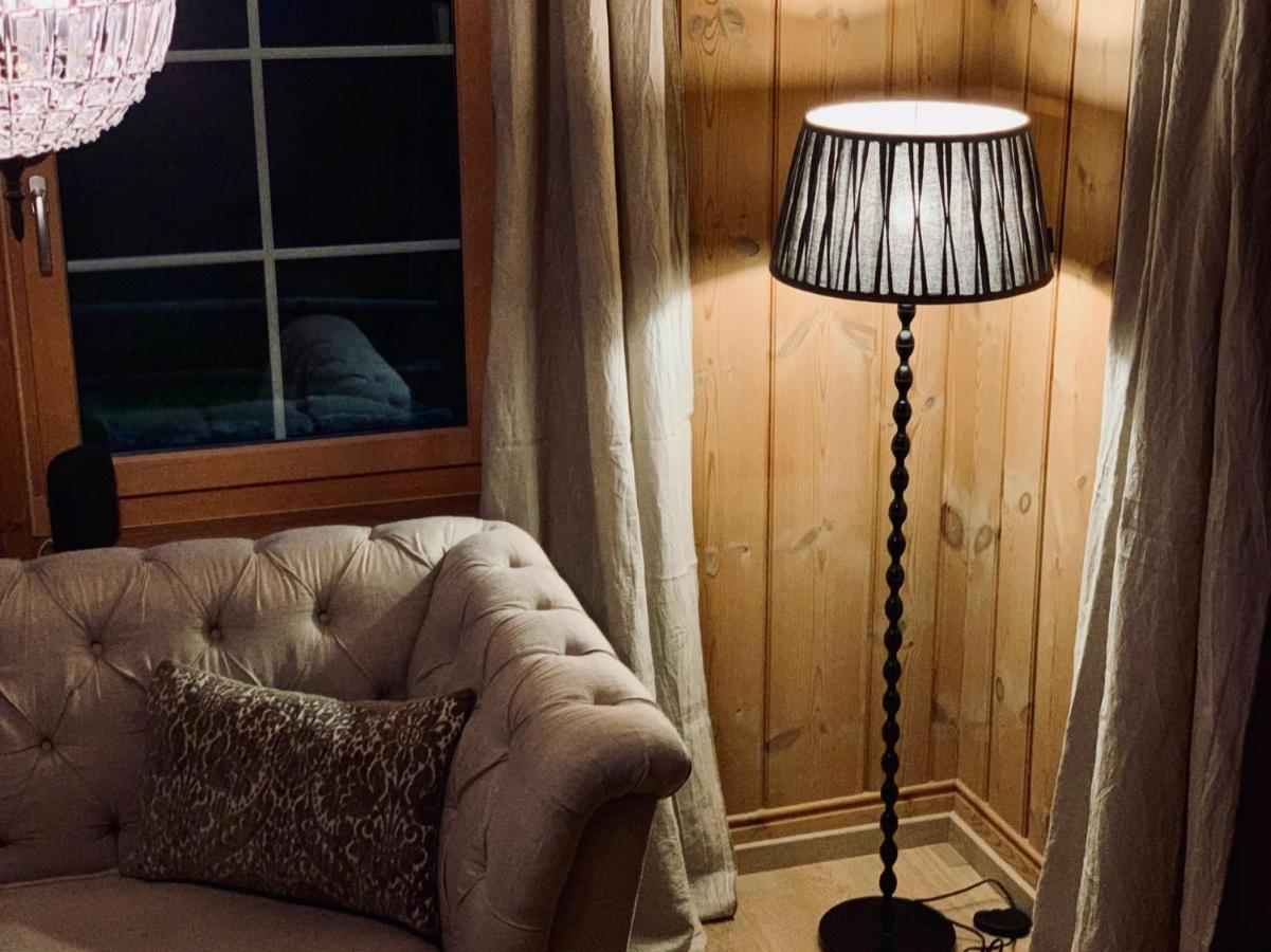 Casa Pasch - Boutique Bed And Breakfast In Cumpadials Sumvitg Eksteriør bilde