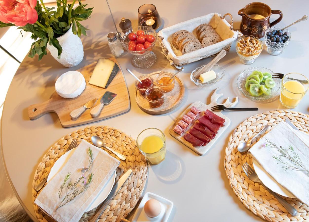 Casa Pasch - Boutique Bed And Breakfast In Cumpadials Sumvitg Eksteriør bilde