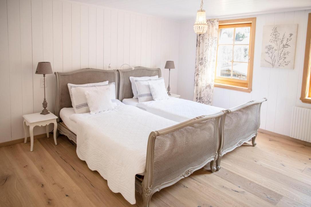 Casa Pasch - Boutique Bed And Breakfast In Cumpadials Sumvitg Eksteriør bilde